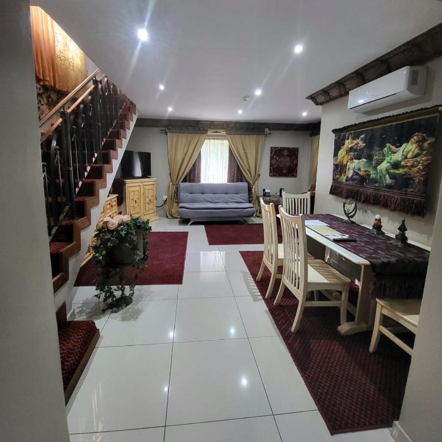 Excalibur Boutique Hotel Rustenburg Exteriér fotografie