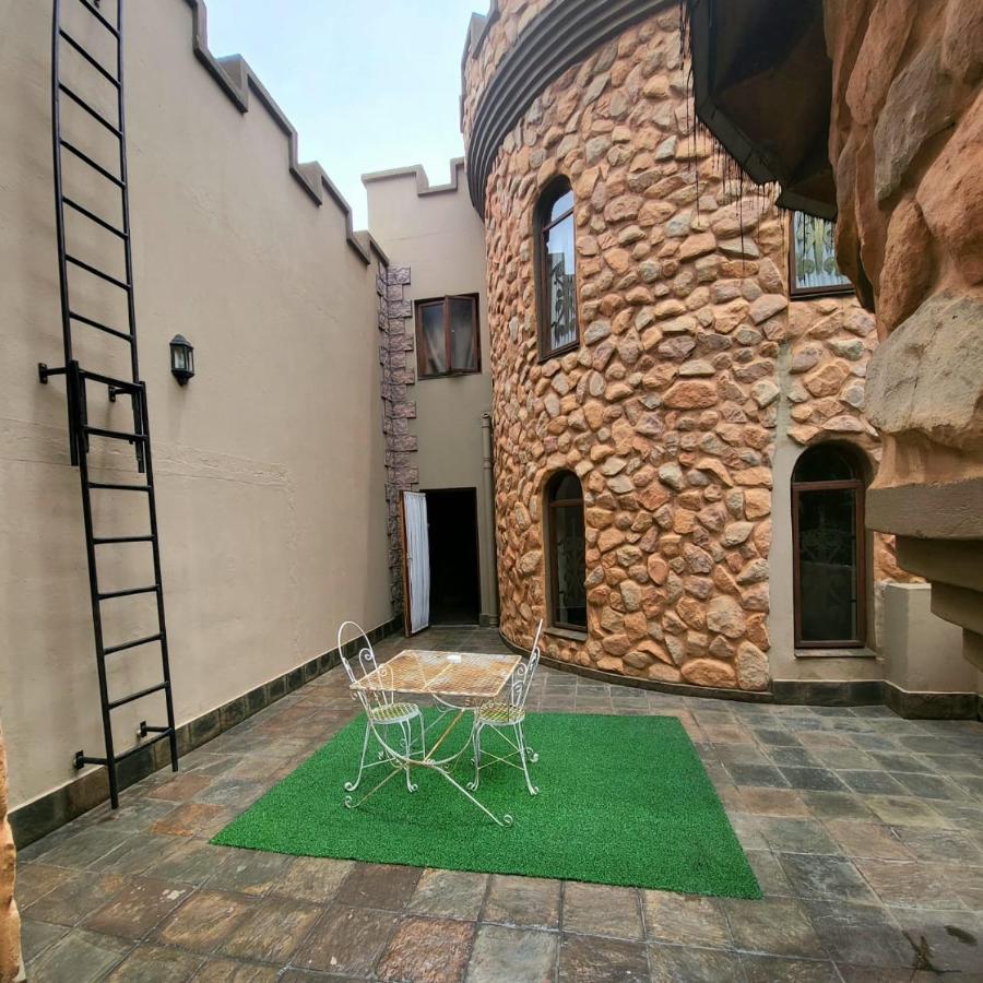 Excalibur Boutique Hotel Rustenburg Exteriér fotografie