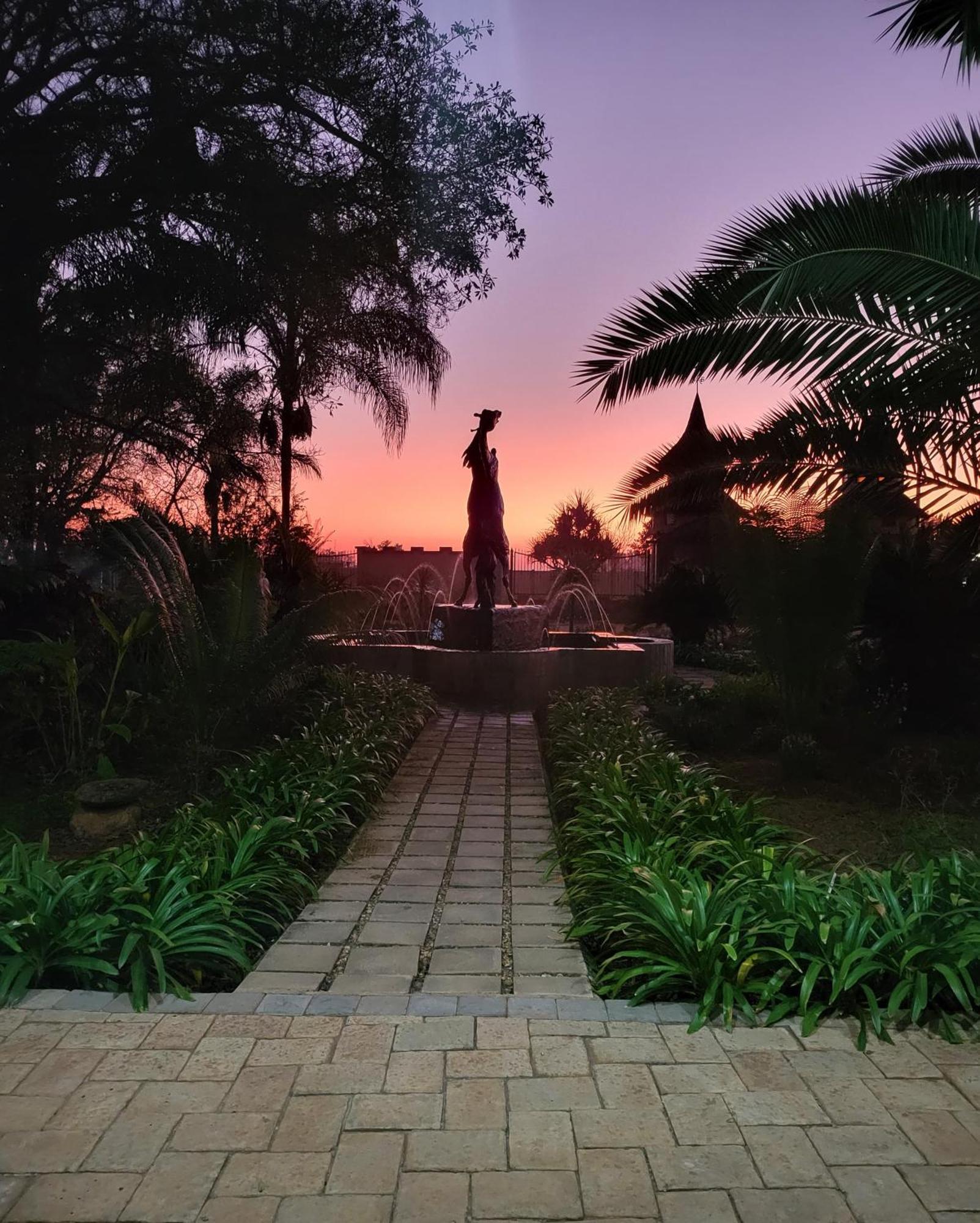 Excalibur Boutique Hotel Rustenburg Exteriér fotografie