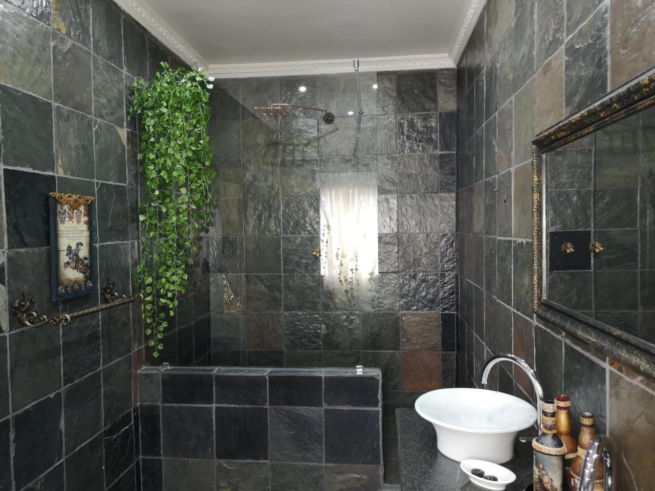 Excalibur Boutique Hotel Rustenburg Exteriér fotografie